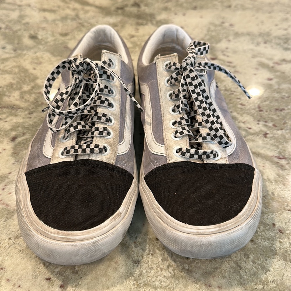 Men’s custom pro Vans. Light blue, white, black